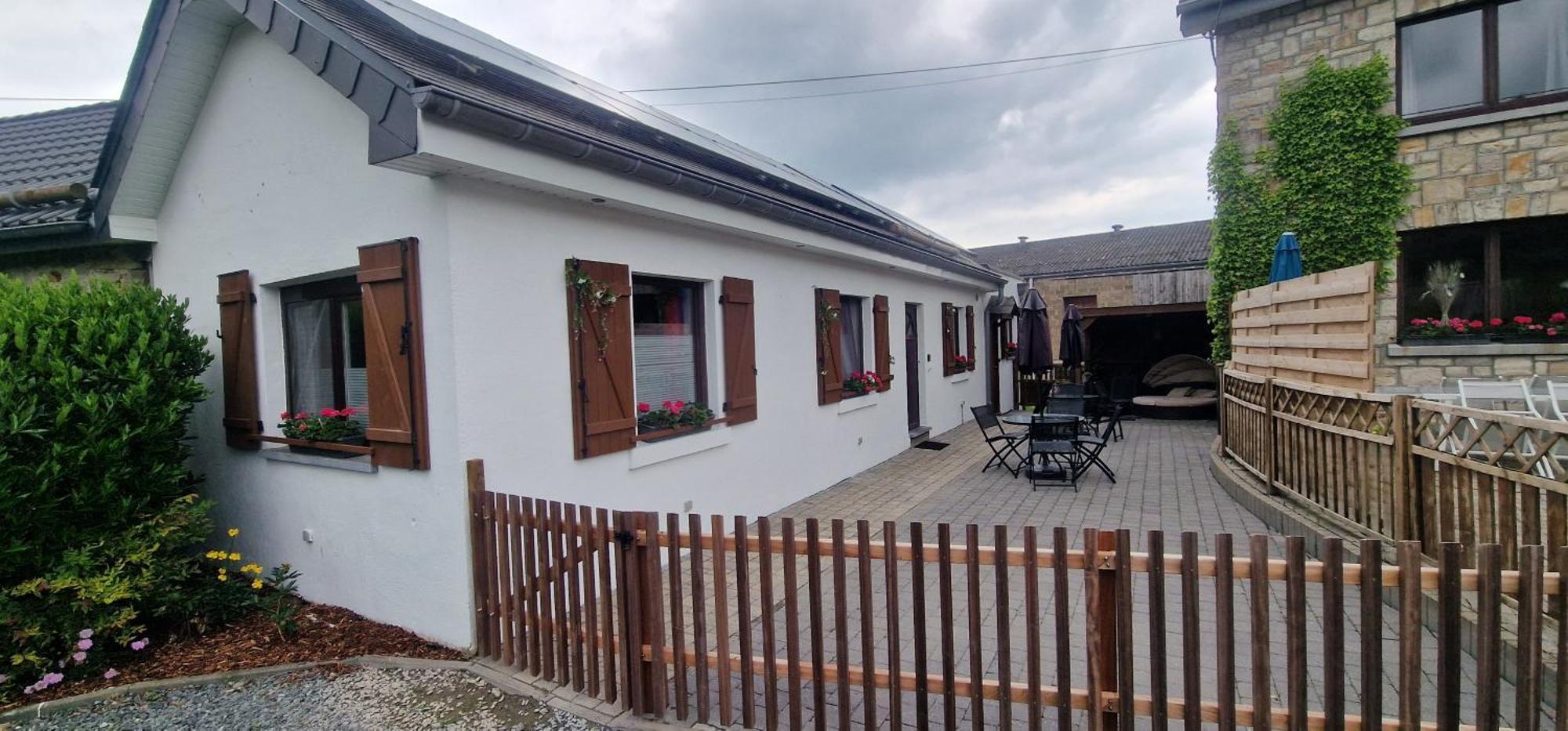 La Petite Suisse Bed & Breakfast Malmedy Bagian luar foto